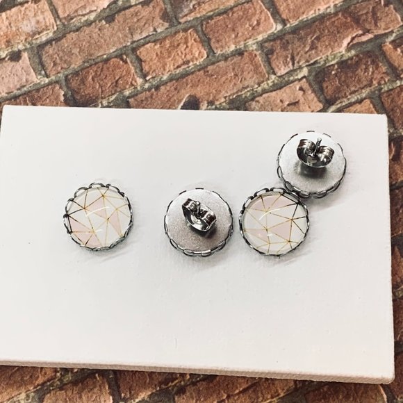 Hand Crafted 12 mm earrings- pink, gold, white - Picture 5 of 16